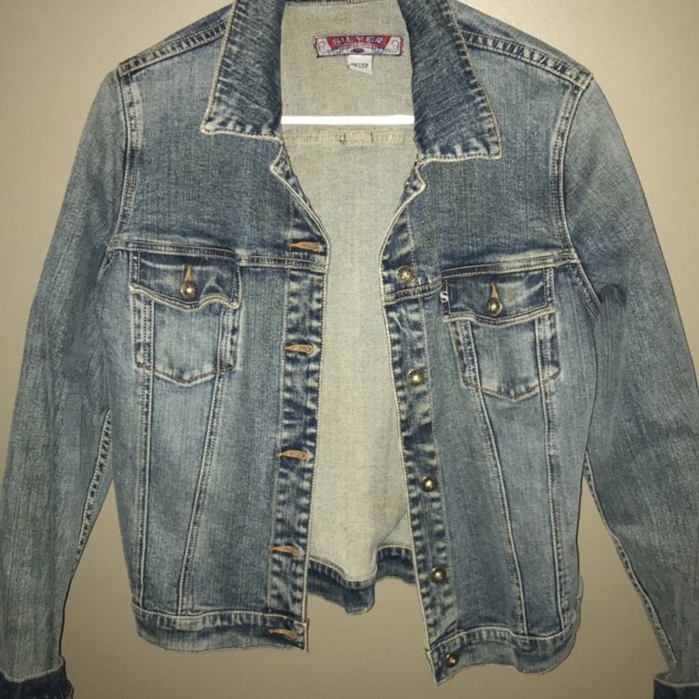COPY - Jean jacket barely worn